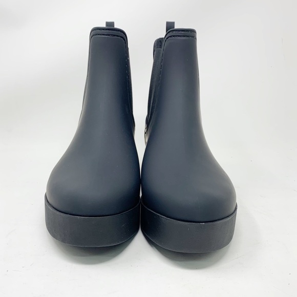 Jeffrey Campbell Hydra Waterproof Chelsea Boot - like NEW - Picture 3 of 7